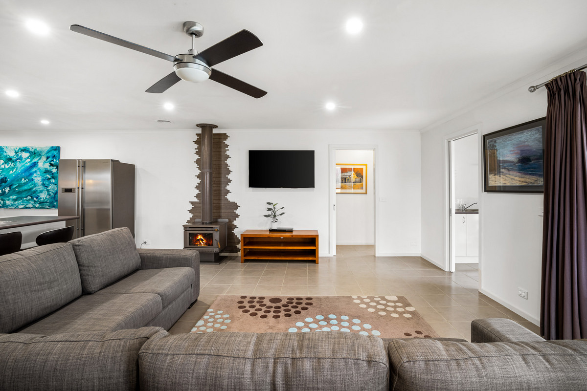 34 Moreillon Boulevarde, Bannockburn VIC 3331, Bannockburn - Thumbnail 3