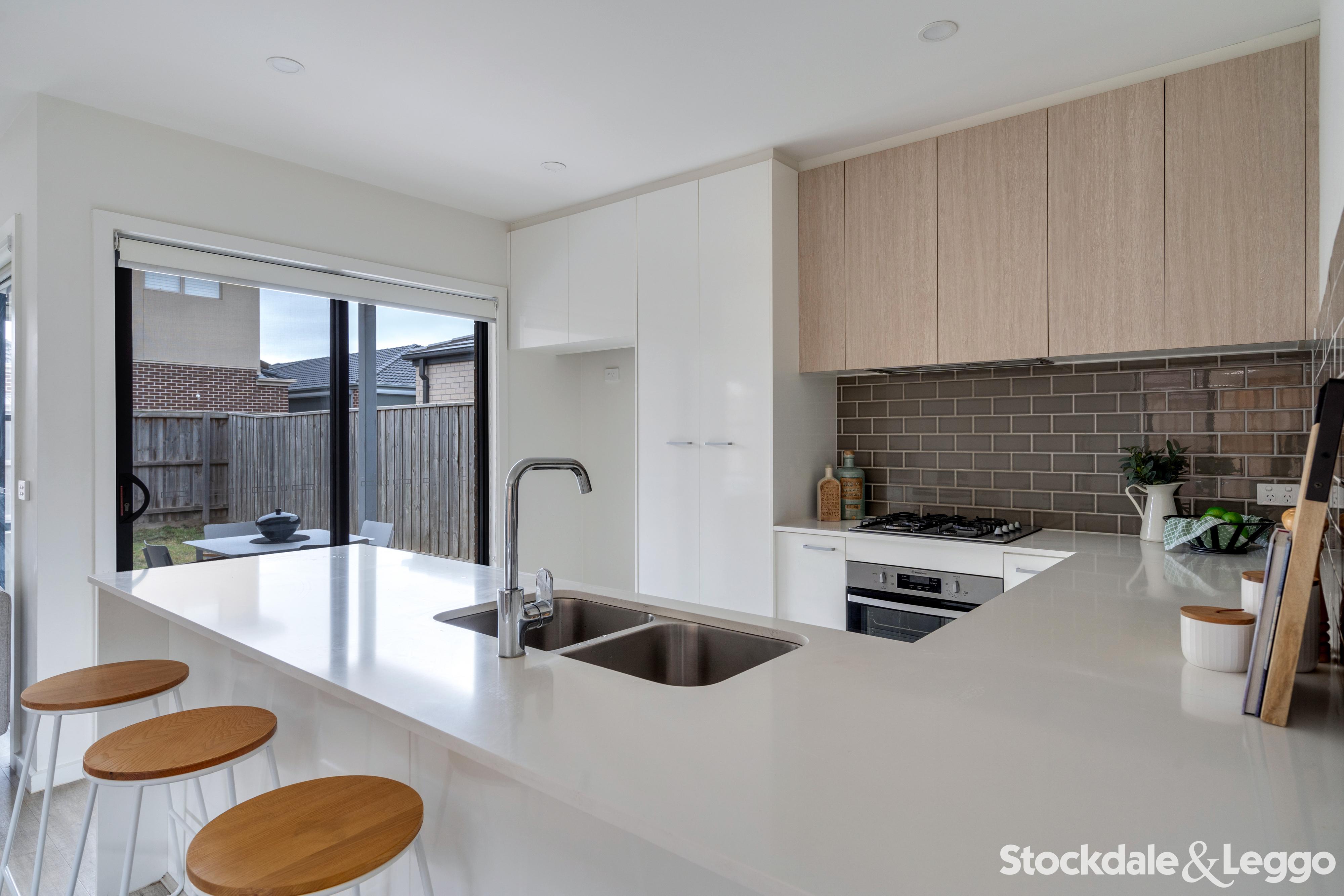 22 Lavinia Street, Greenvale VIC, Greenvale - Thumbnail 4