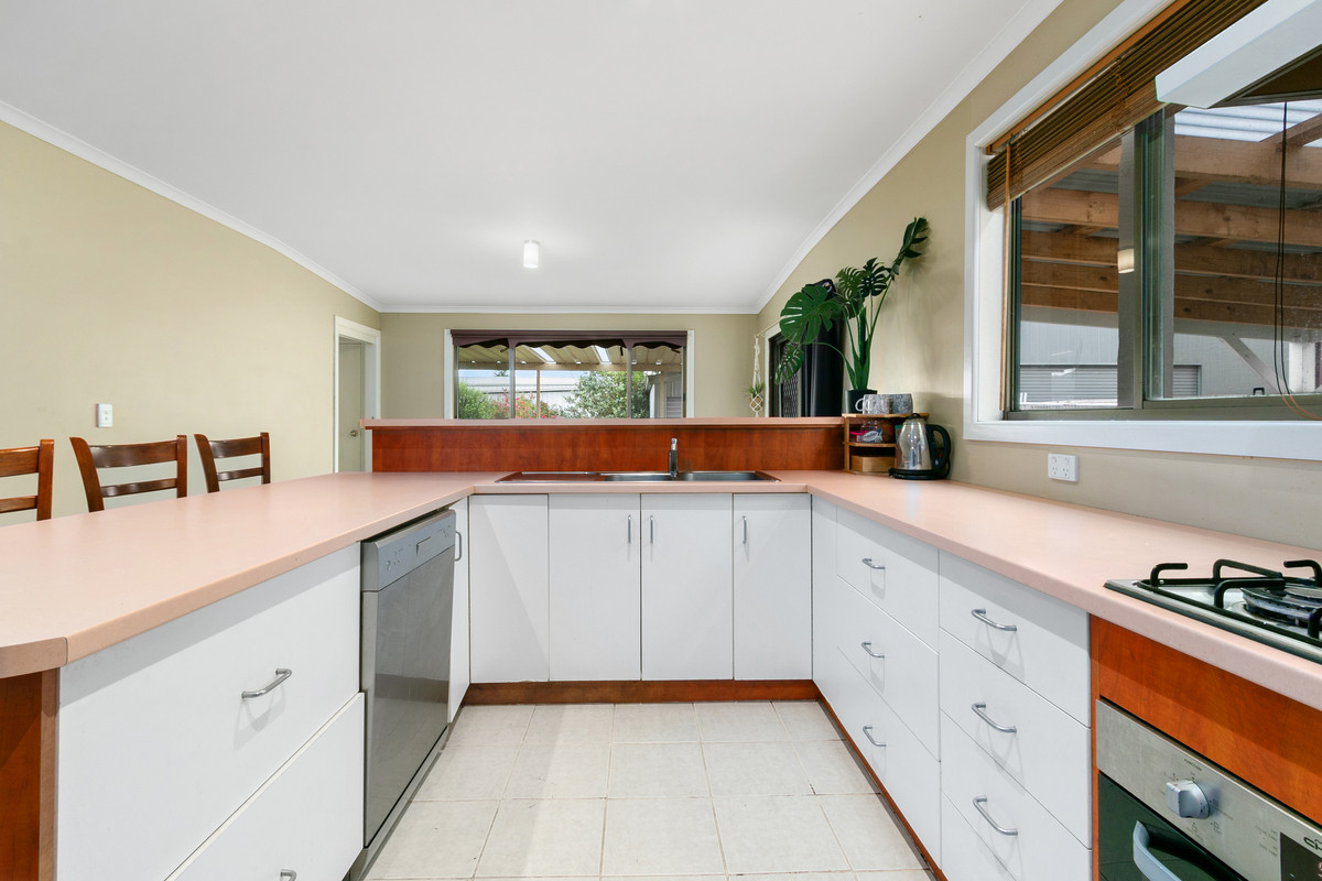 6 Booth Street, Morwell VIC 3840, Morwell - Thumbnail 4