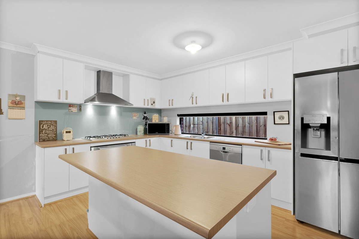 73 Heybridge Street, Clyde VIC 3978, Clyde - Thumbnail 4