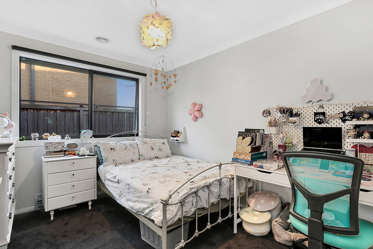 73 Heybridge Street, Clyde VIC 3978, Clyde - Thumbnail 8
