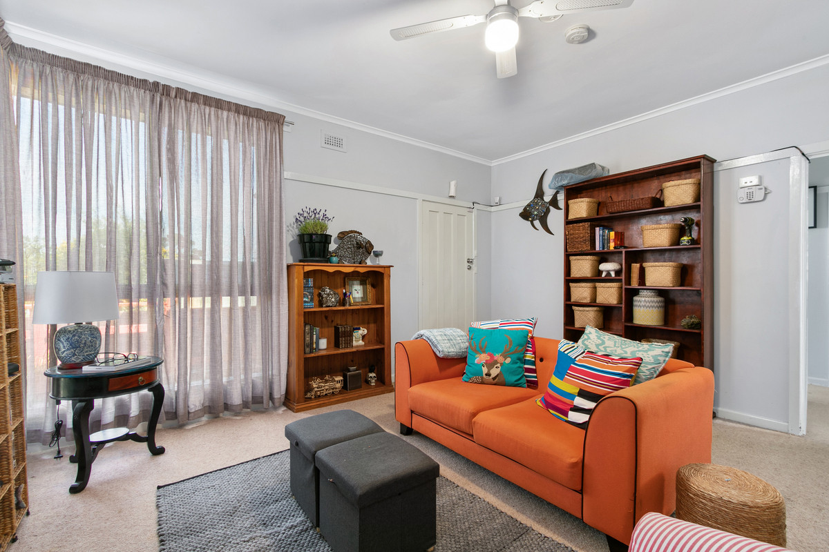 79 Comans Street, Morwell VIC 3840, Morwell - Thumbnail 2