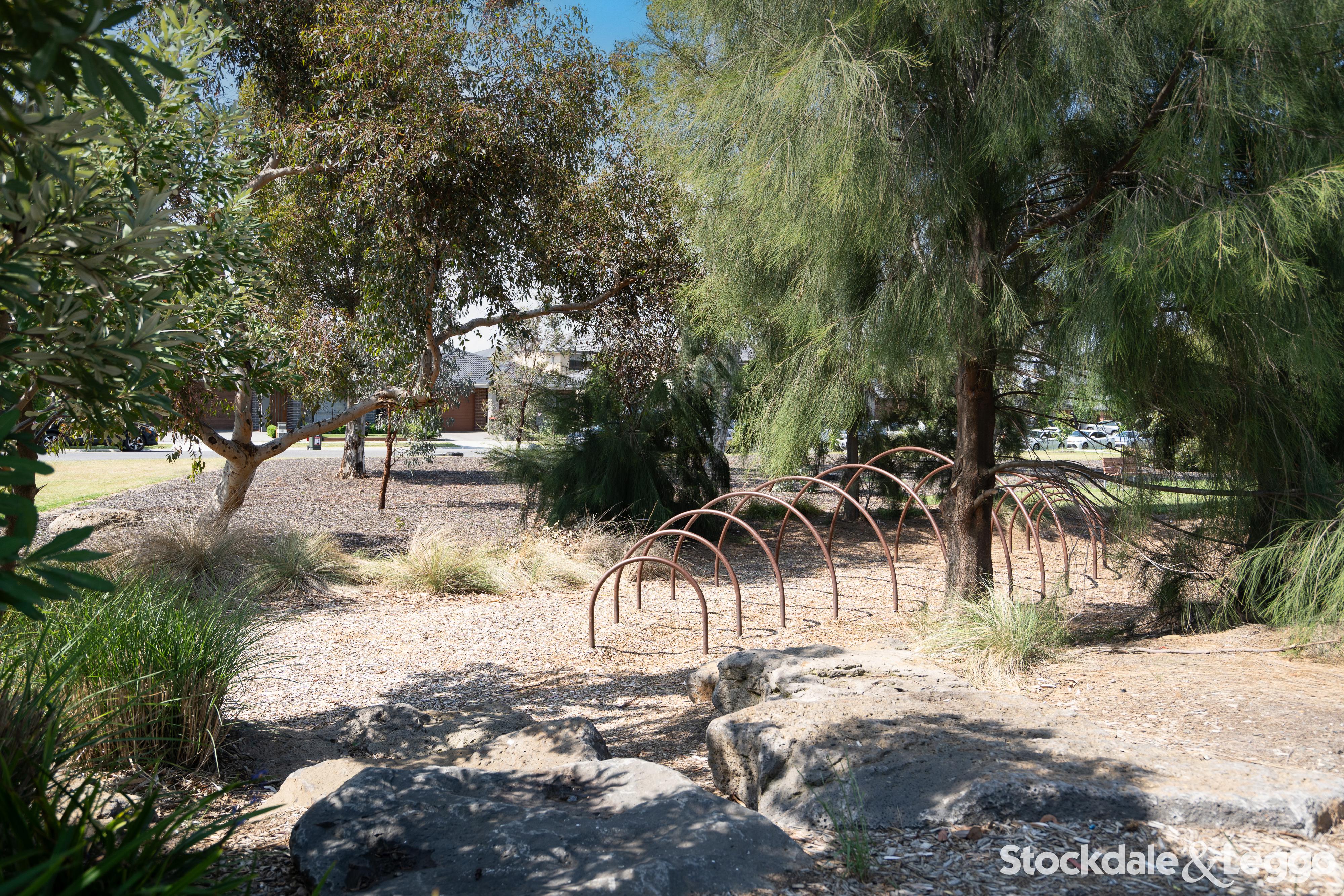 3 Orbit Walk, Roxburgh Park VIC, Roxburgh Park - Thumbnail 7