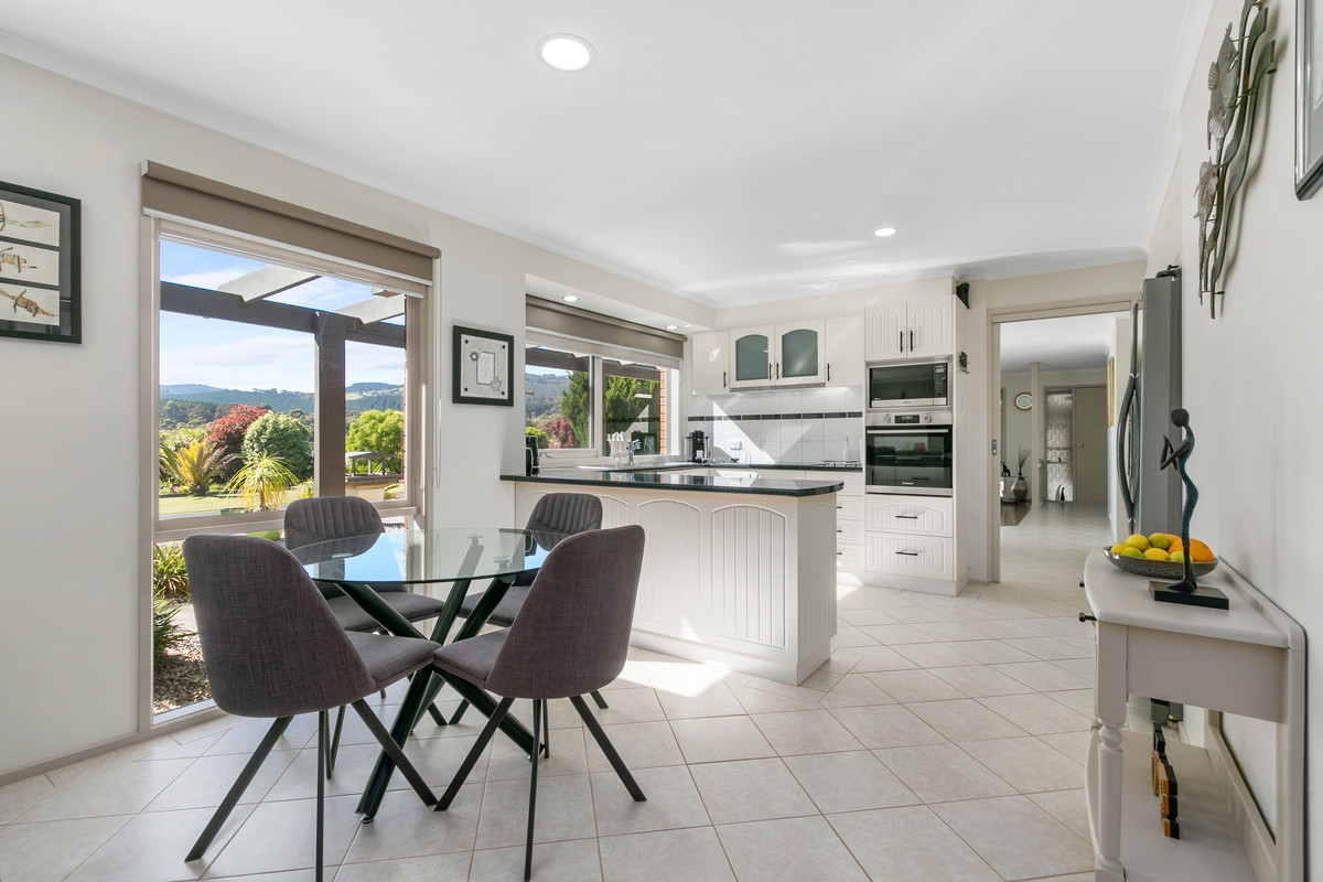 7 Geoffrey Court, Churchill VIC 3842, Churchill - Thumbnail 3