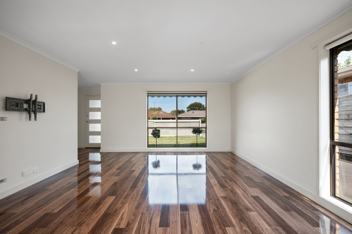 8 McKiernan Road, Warrnambool VIC 3280, Warrnambool - Thumbnail 2