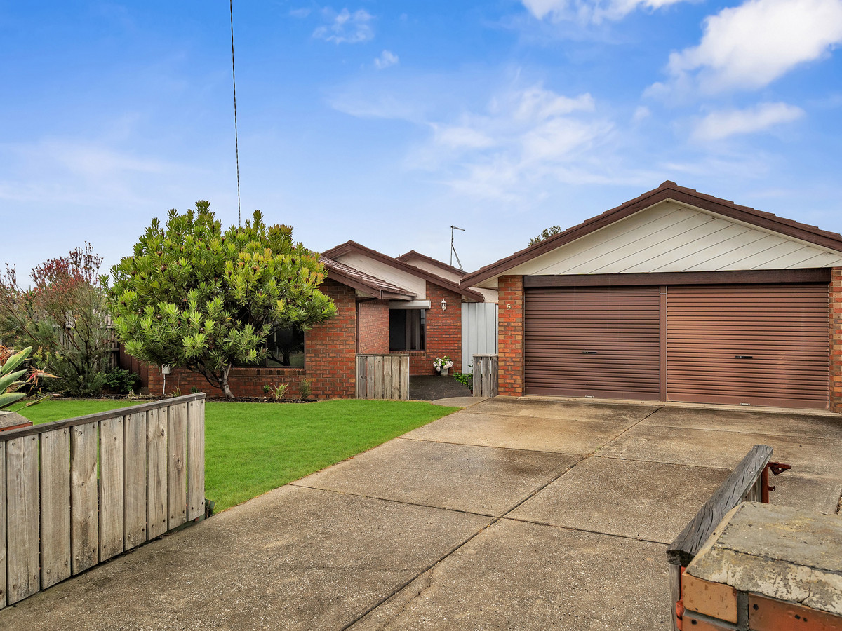 5 Daly Court, Darley VIC 3340, Darley - Thumbnail 2