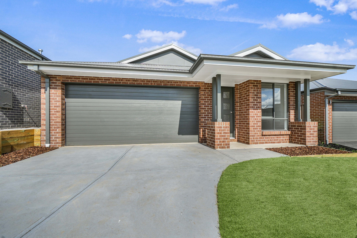 12 Talbot Drive, Pakenham VIC 3810 Stockdale & Leggo