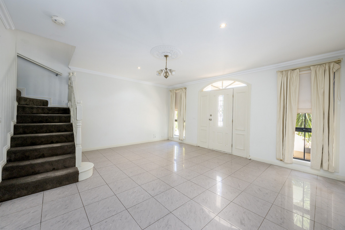 2 / 218 Fryers Street, SHEPPARTON VIC 3630, Shepparton - Thumbnail 2