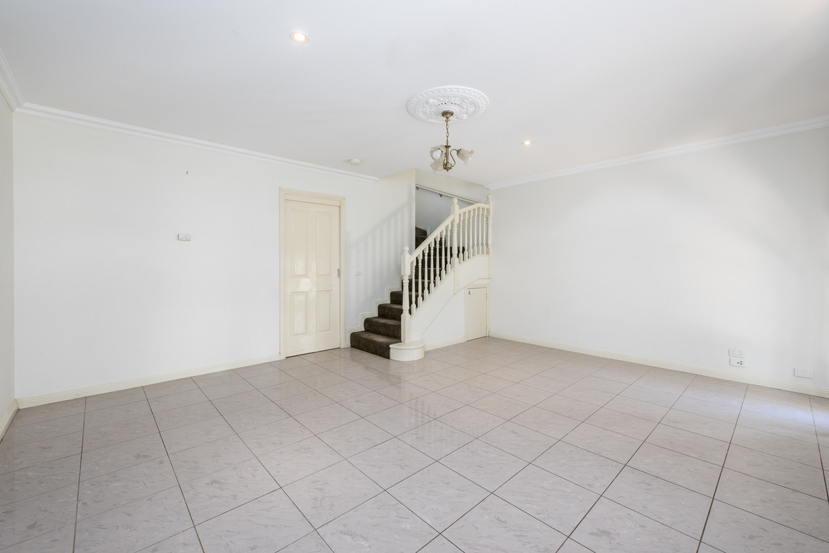 2 / 218 Fryers Street, SHEPPARTON VIC 3630, Shepparton - Thumbnail 3