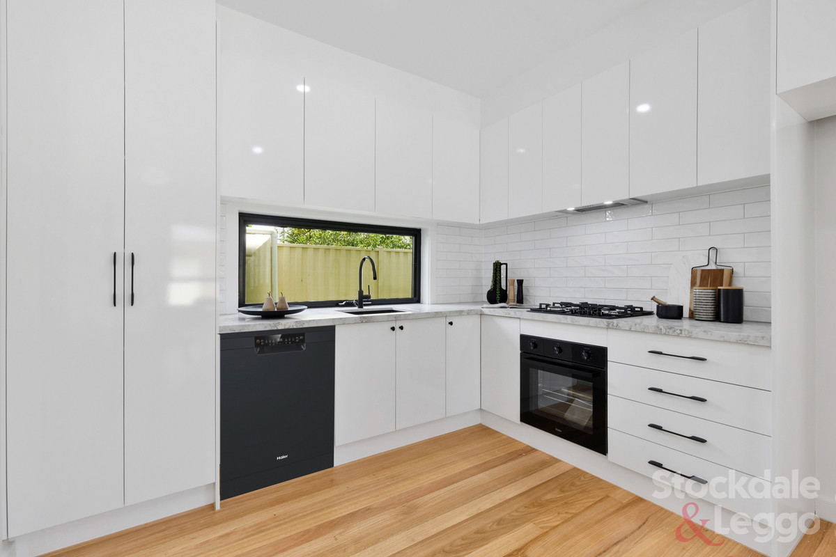 2 / 12 North Box Court, Hadfield VIC 3046, Hadfield - Thumbnail 3