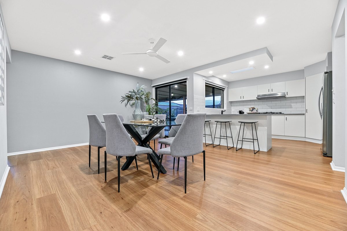 18 Fernisky Drive, Cranbourne East VIC 3977, Cranbourne East - Thumbnail 4