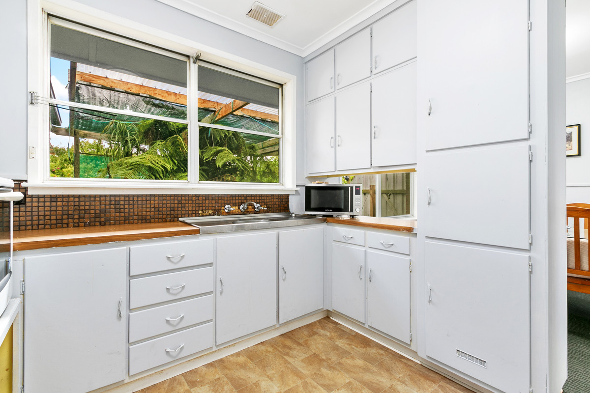 11 White Parade, Churchill VIC 3842, Churchill - Thumbnail 6