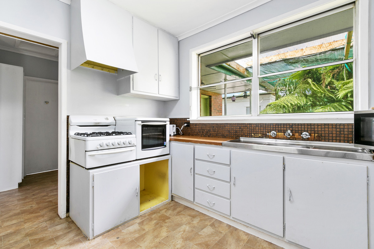 11 White Parade, Churchill VIC 3842, Churchill - Thumbnail 7