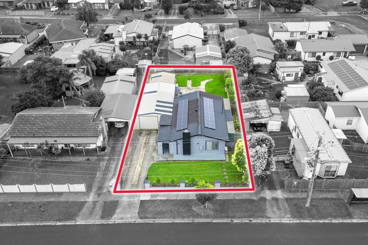 20 Newark Avenue, Newborough VIC 3825, Newborough - Thumbnail 2