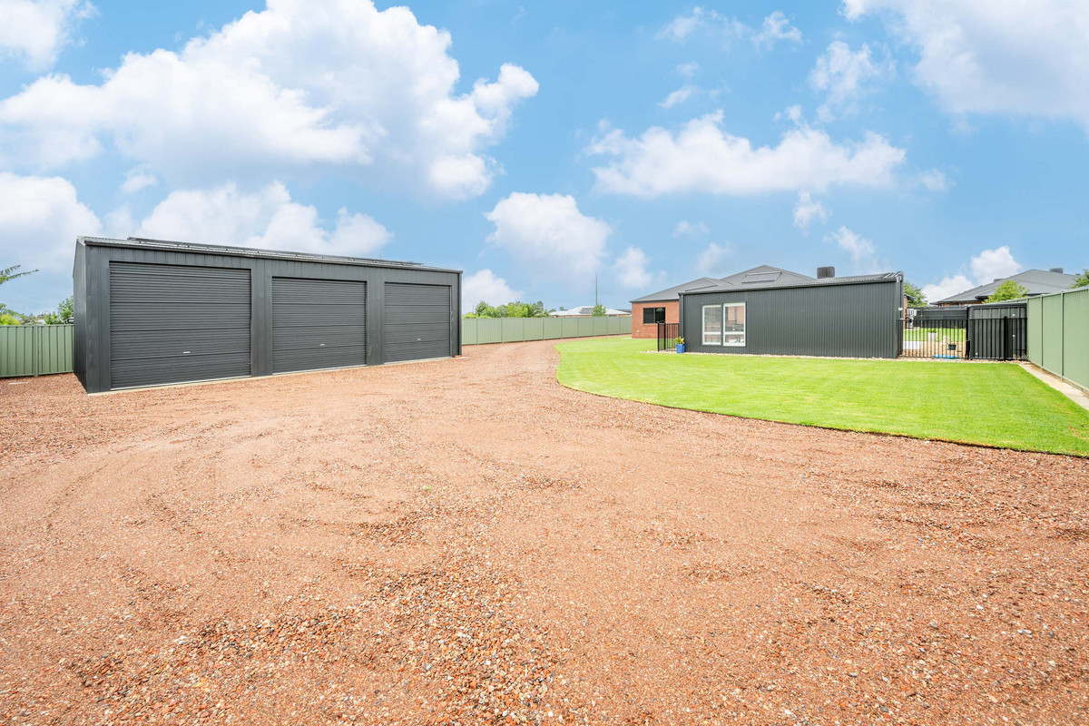 6 Latrobe Crescent, Shepparton North VIC 3631, Shepparton North - Thumbnail 3