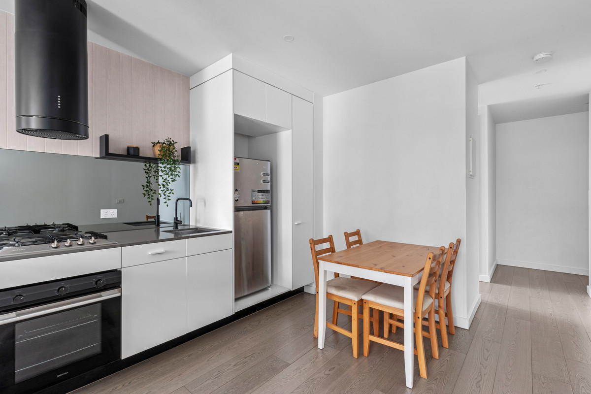 704 / 6 St Kilda Road, St Kilda VIC 3182, St Kilda - Thumbnail 3