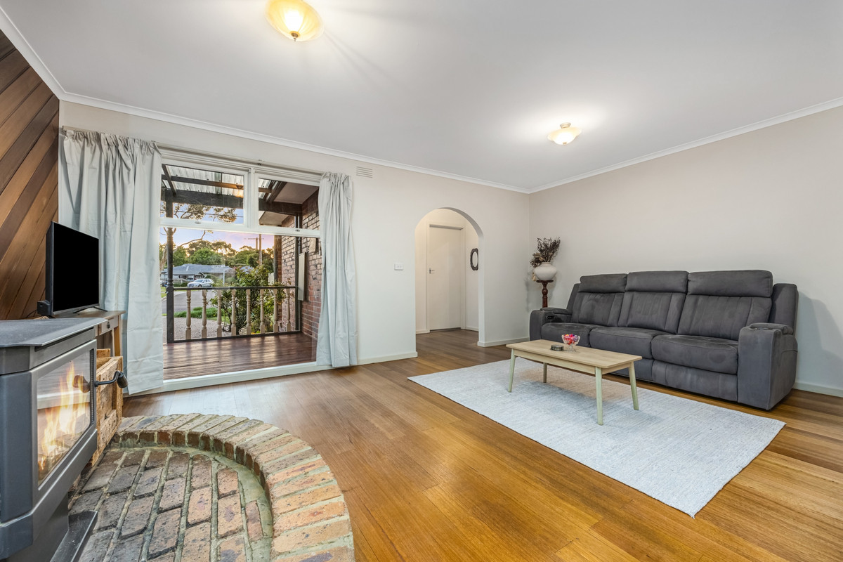 103 Farnham Road, Bayswater VIC 3153, Bayswater - Thumbnail 2