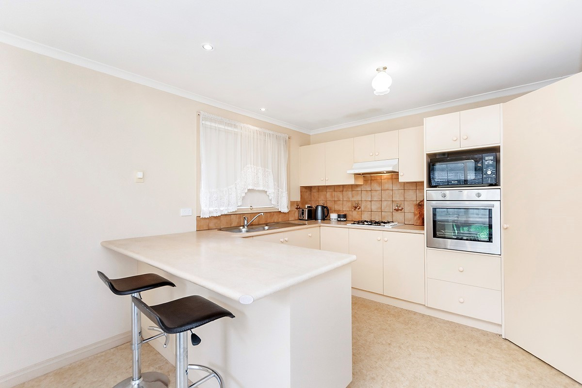 2 / 22 Loyola Avenue, Warrnambool VIC 3280, Warrnambool - Thumbnail 2