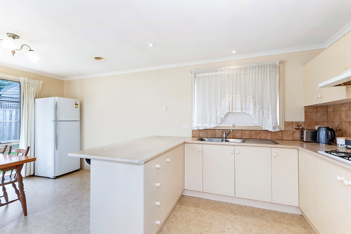 2 / 22 Loyola Avenue, Warrnambool VIC 3280, Warrnambool - Thumbnail 3