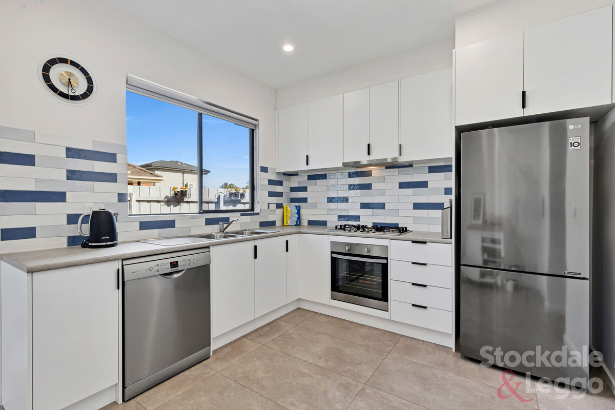 52 Cromwell Street, GLENROY VIC 3046, Glenroy - Thumbnail 2