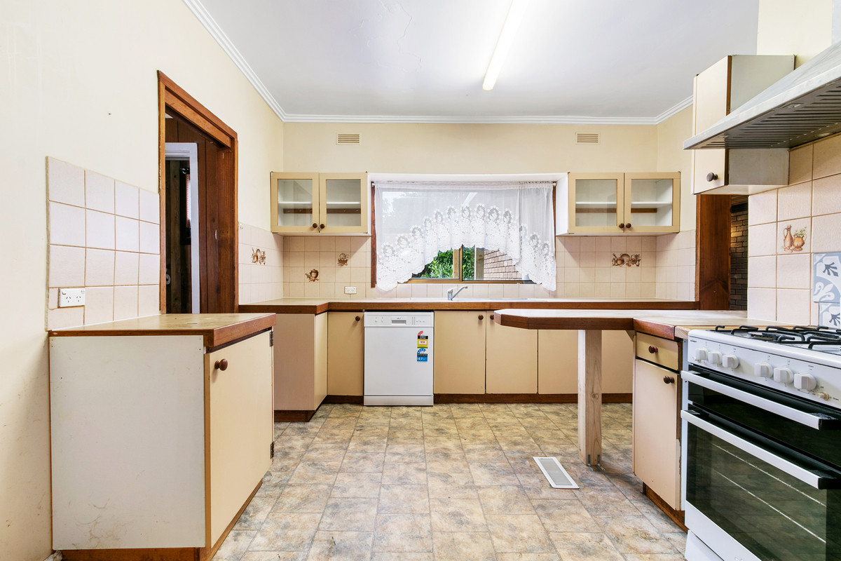 118 Commercial Road, Morwell VIC 3840, Morwell - Thumbnail 3