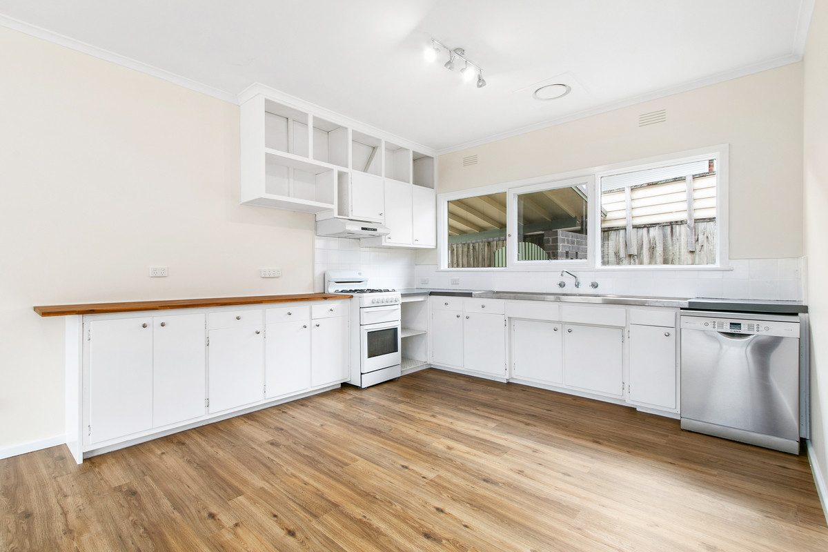 12 Hourigan Road, MORWELL VIC 3840, Morwell - Thumbnail 2