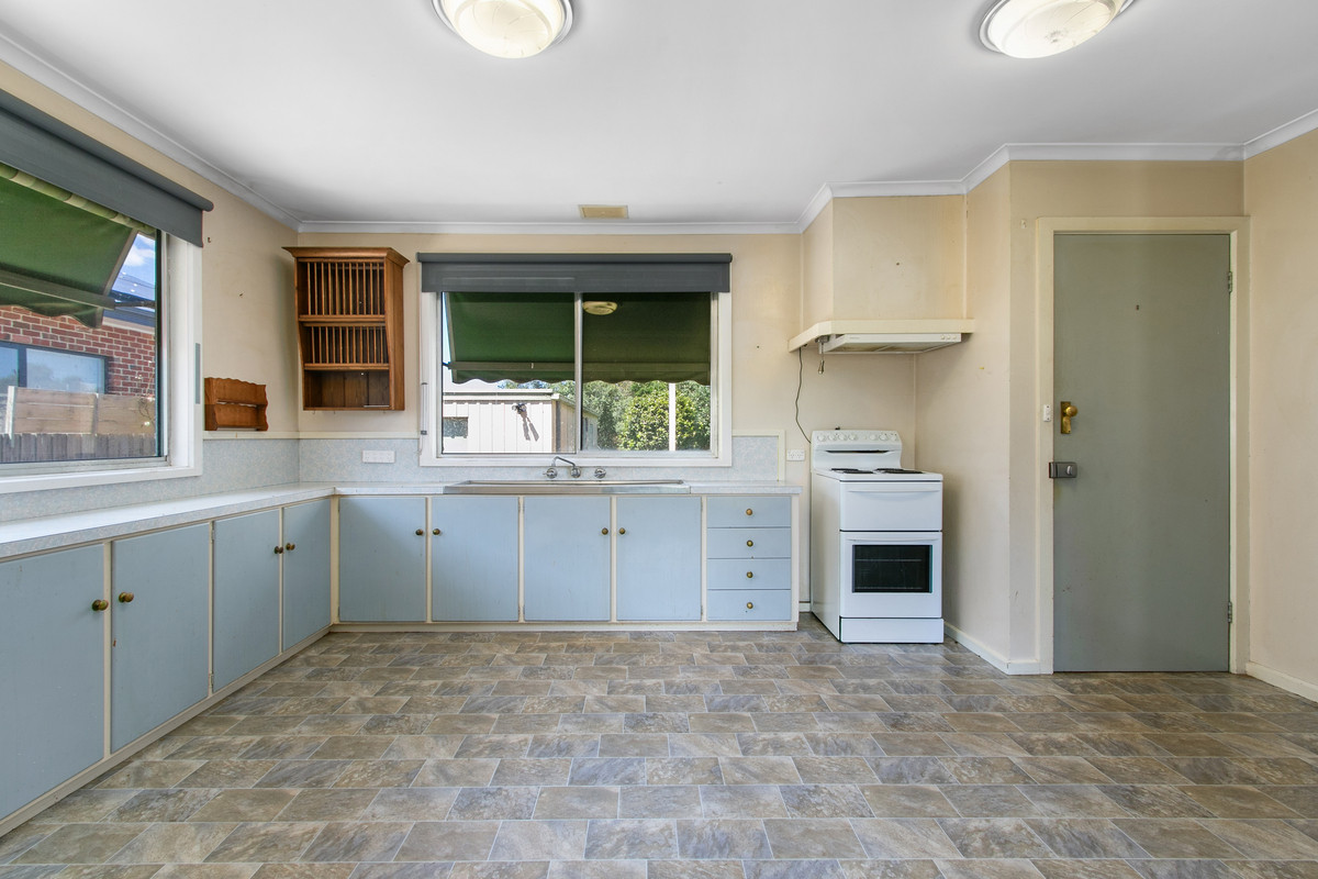 8 Quigley Street, Yinnar VIC 3869, Yinnar - Thumbnail 3