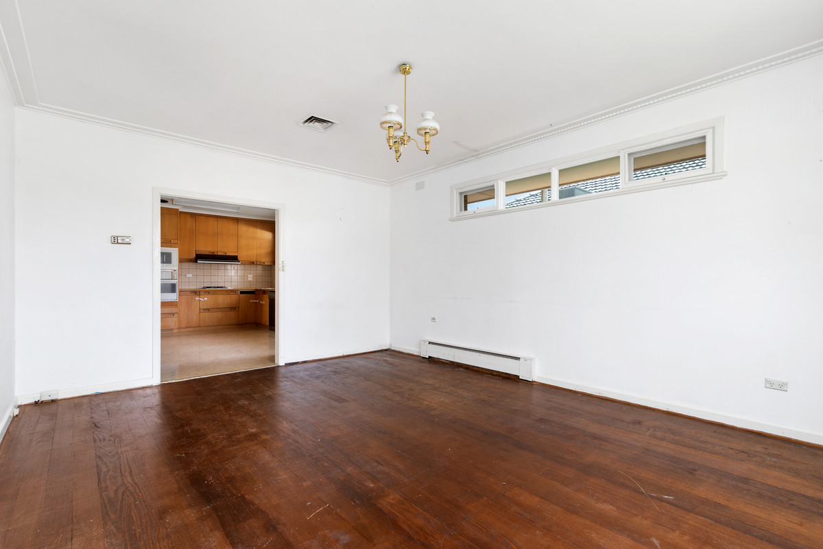 10 Vindon Avenue, MORWELL VIC 3840, Morwell - Thumbnail 3