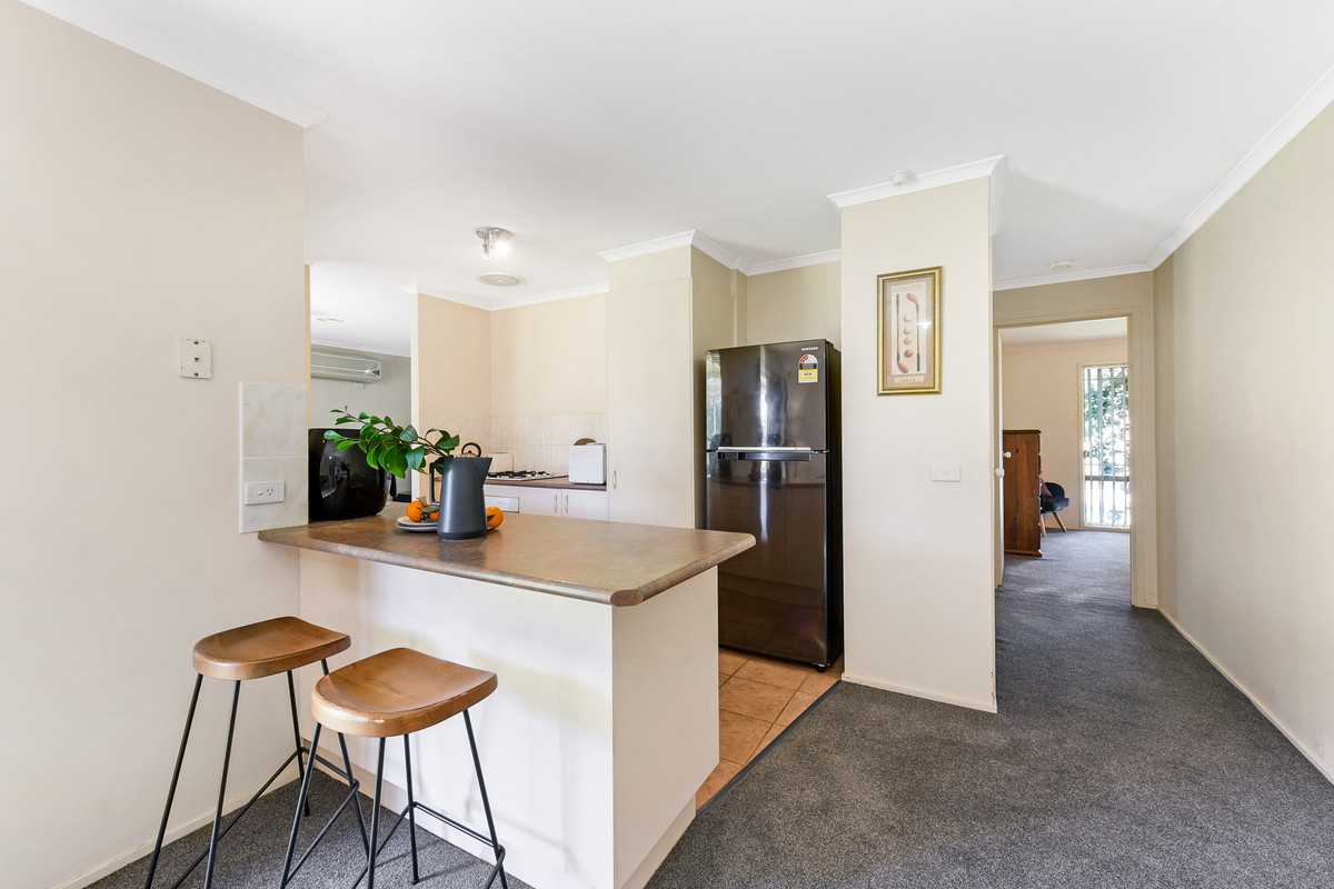 49 Wesley Drive, Narre Warren VIC 3805, Narre Warren - Thumbnail 5