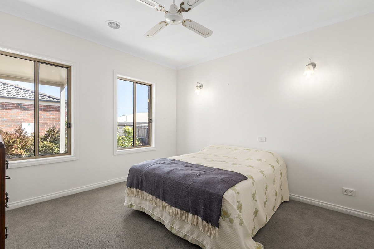 2 / 5 Patricia Court, DRYSDALE VIC 3222, Drysdale - Thumbnail 4