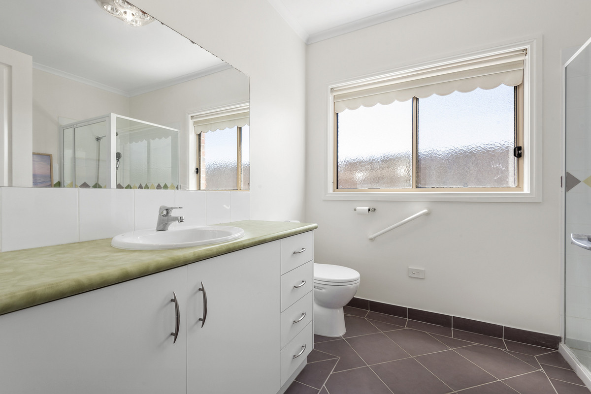 2 / 5 Patricia Court, DRYSDALE VIC 3222, Drysdale - Thumbnail 6