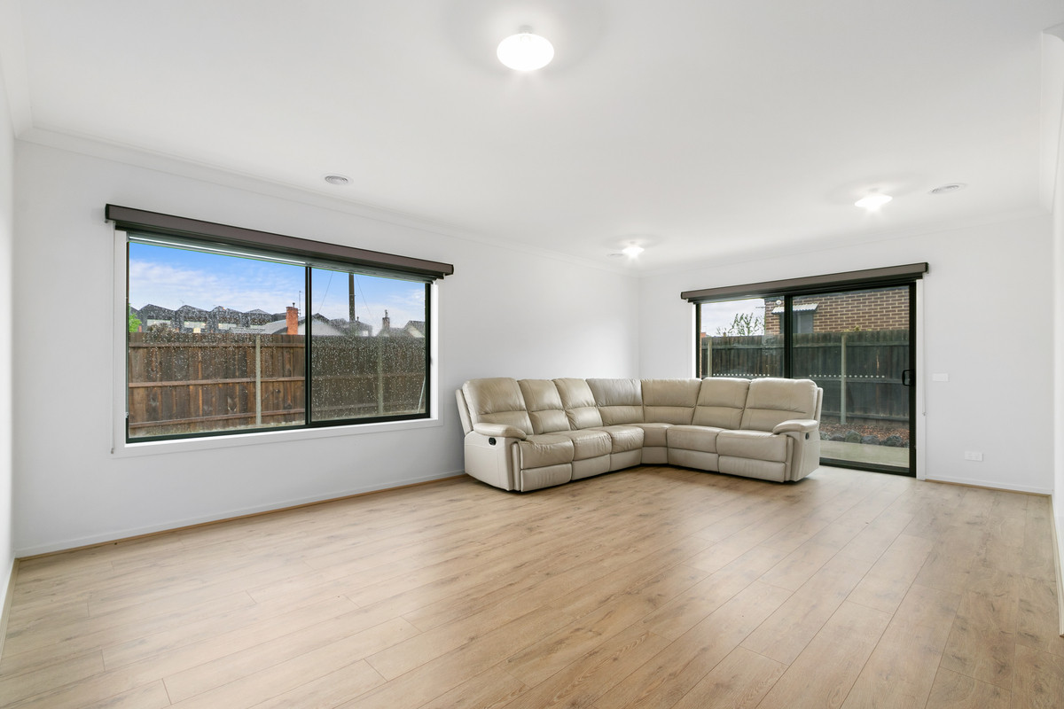 1 Shelby Crescent, Morwell VIC 3840, Morwell - Thumbnail 2