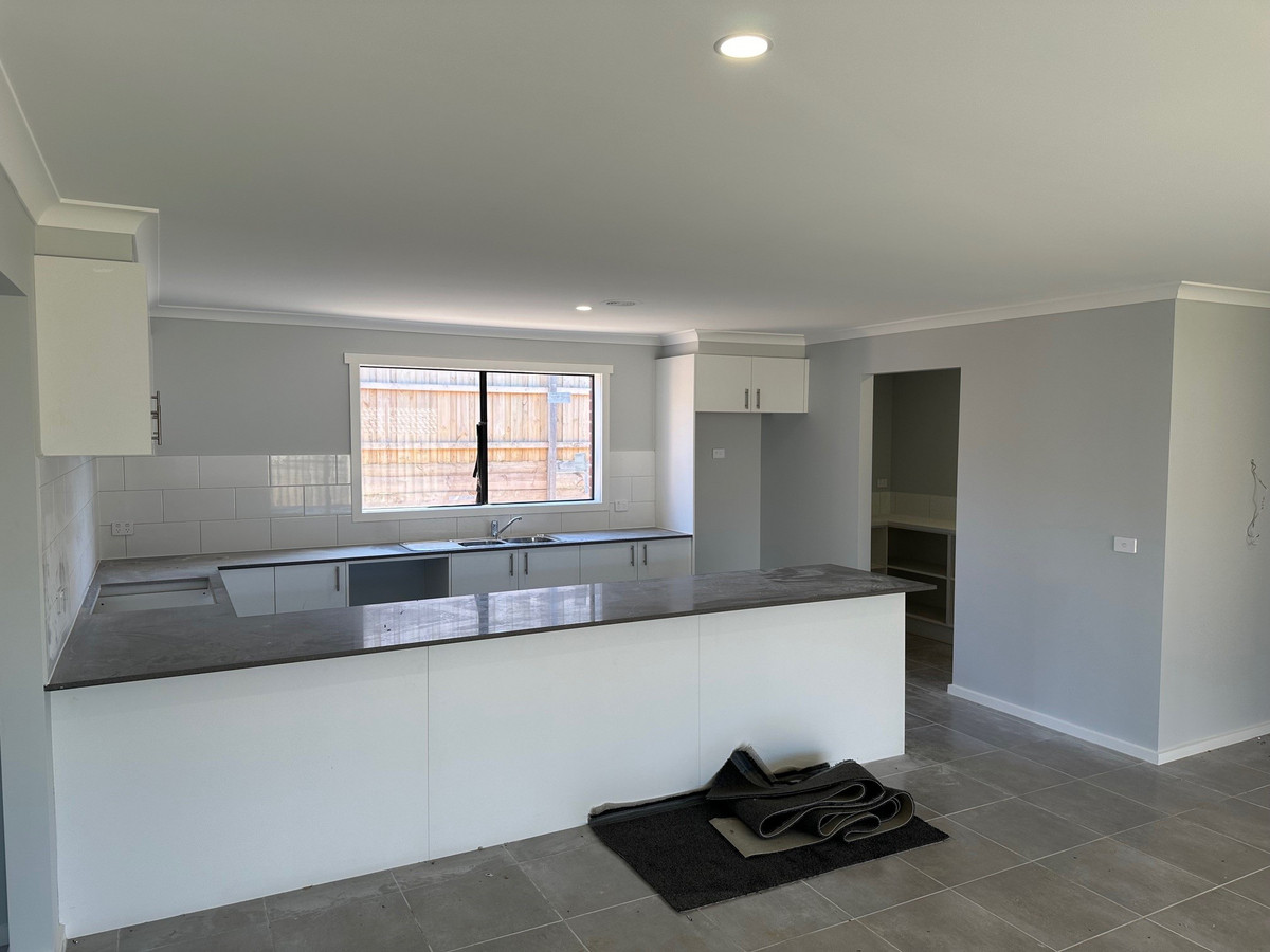 8 Magnolia Way, Bunyip VIC 3815, Bunyip - Thumbnail 2