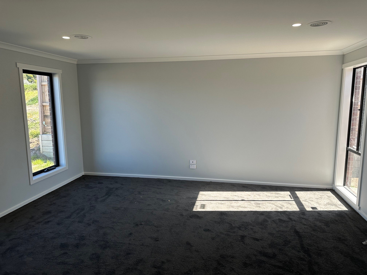 8 Magnolia Way, Bunyip VIC 3815, Bunyip - Thumbnail 4