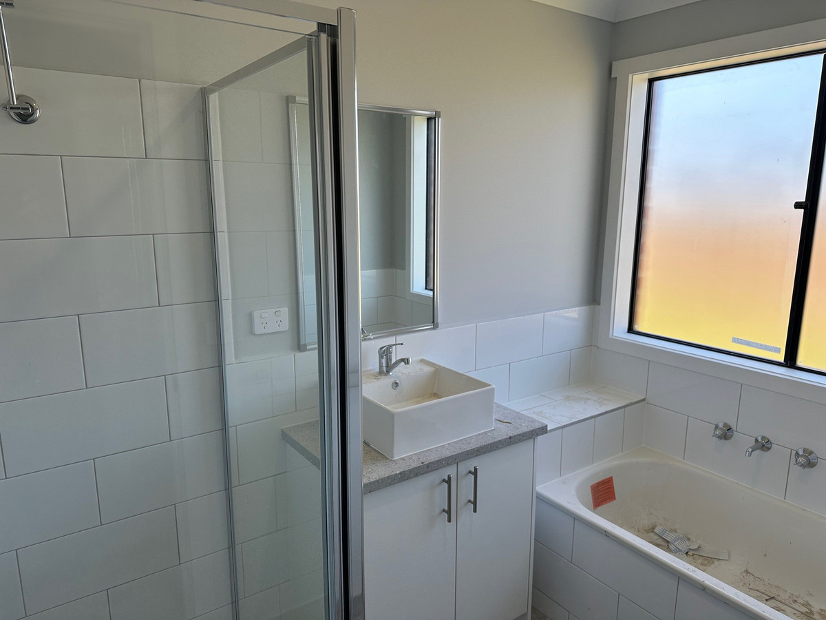 8 Magnolia Way, Bunyip VIC 3815, Bunyip - Thumbnail 6