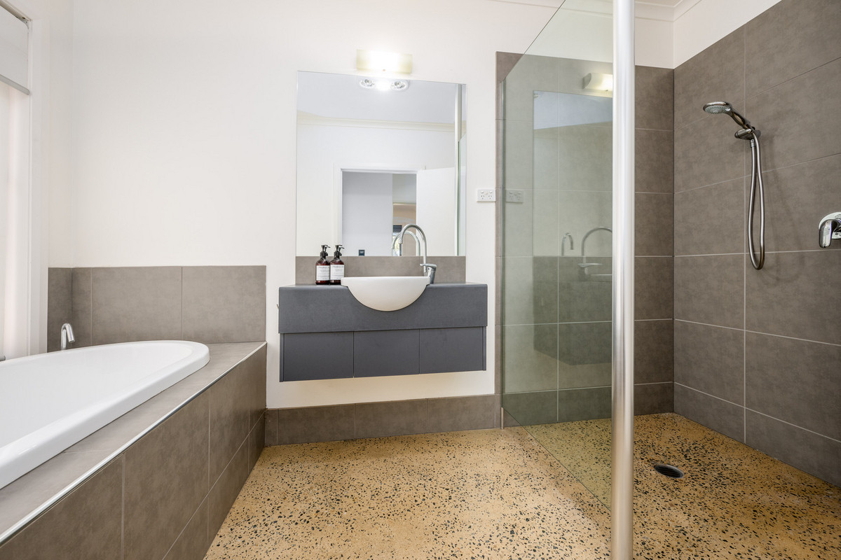 43 Taig Avenue, Kialla VIC 3631, Kialla - Thumbnail 8