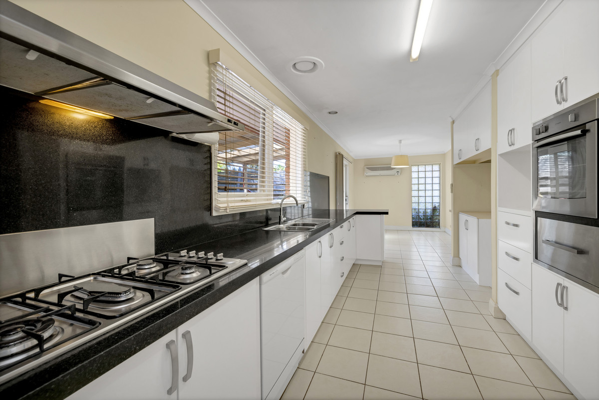 8 Tomasina Court, Langwarrin VIC 3910, Langwarrin - Thumbnail 4