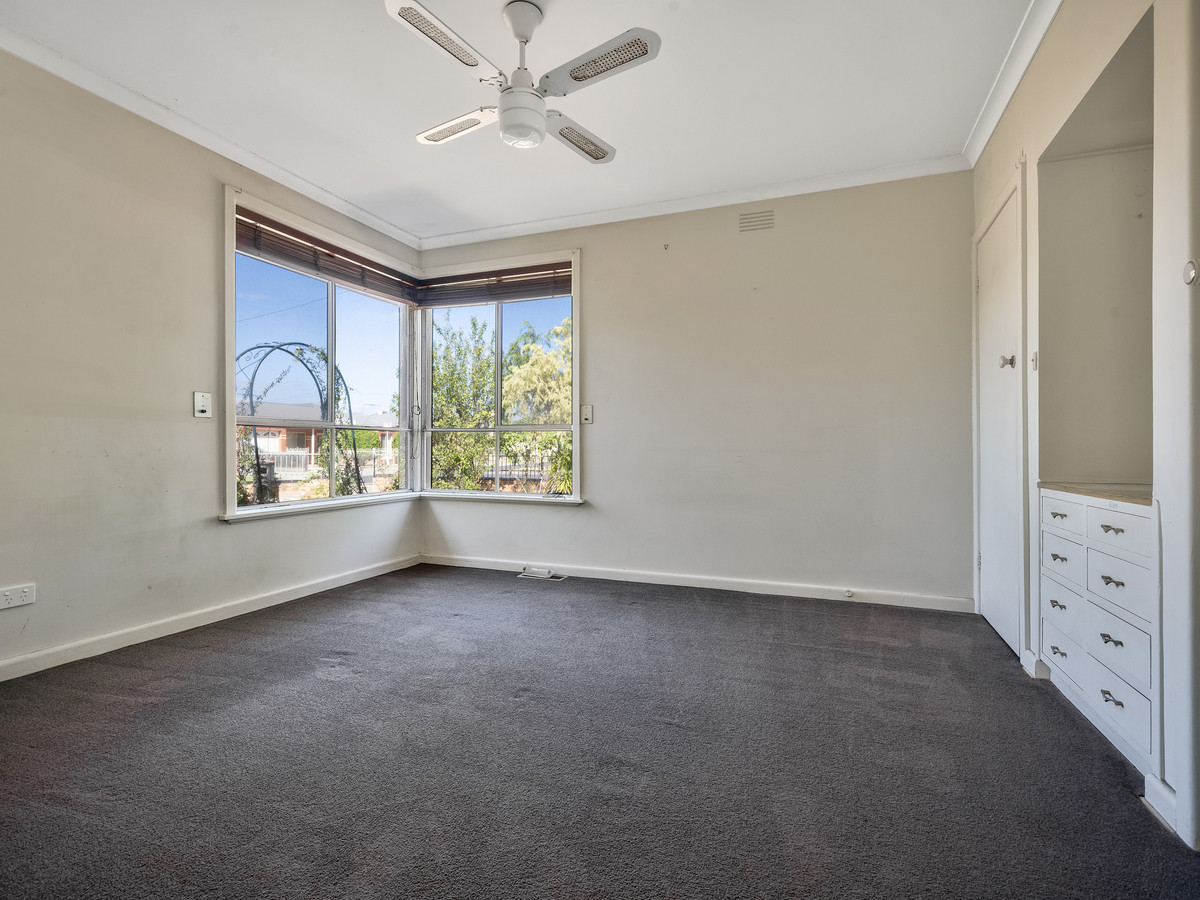 2 Dugdale Street, BACCHUS MARSH VIC 3340, Bacchus Marsh - Thumbnail 7