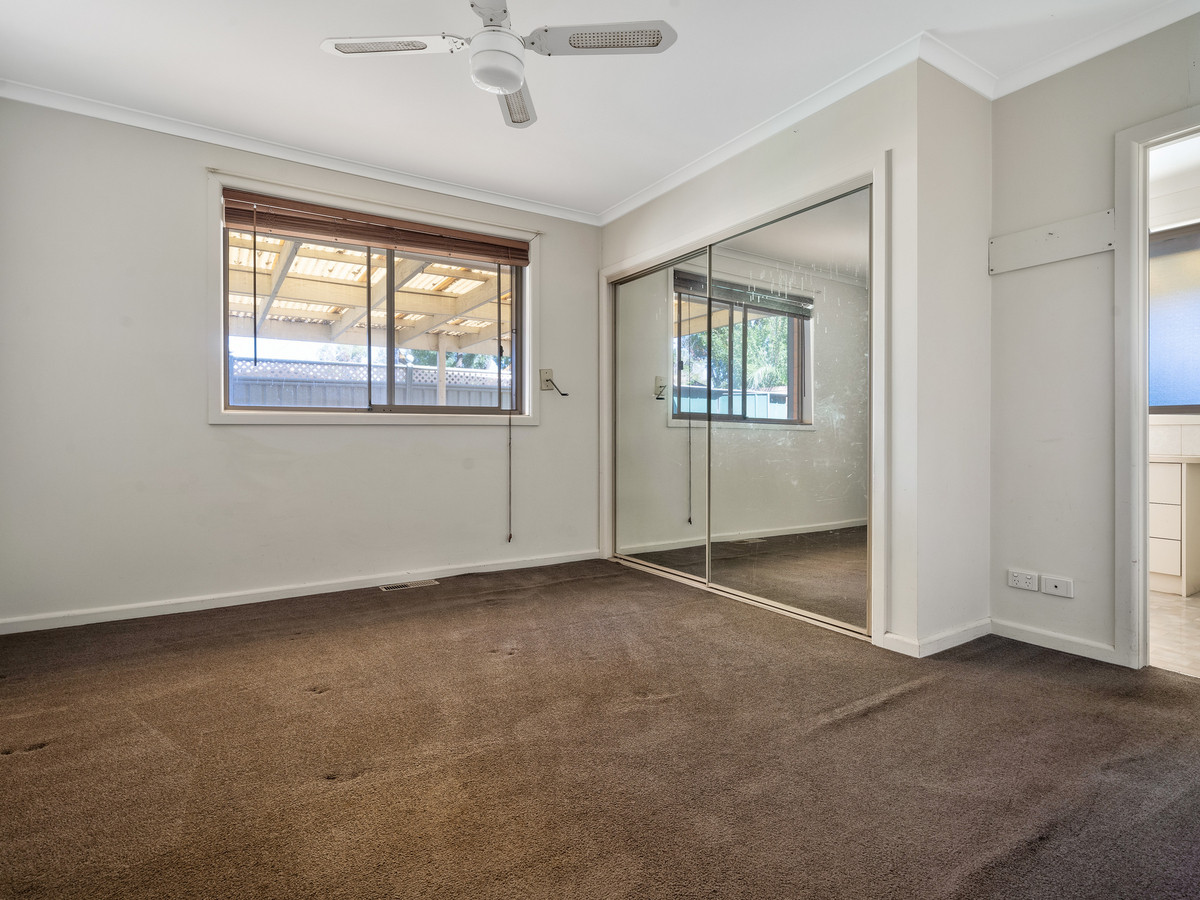 2 Dugdale Street, BACCHUS MARSH VIC 3340, Bacchus Marsh - Thumbnail 8