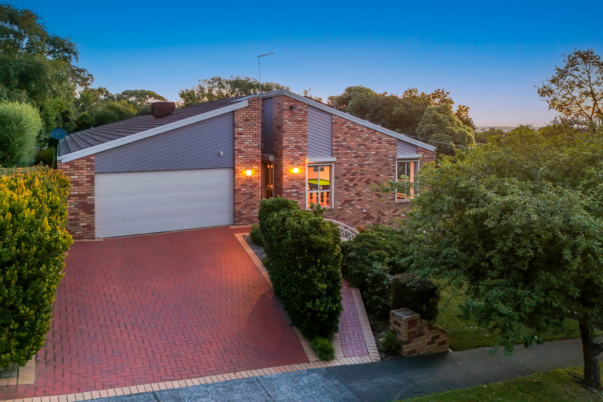 18 Miller Street, Berwick VIC 3806, Berwick - Thumbnail 3