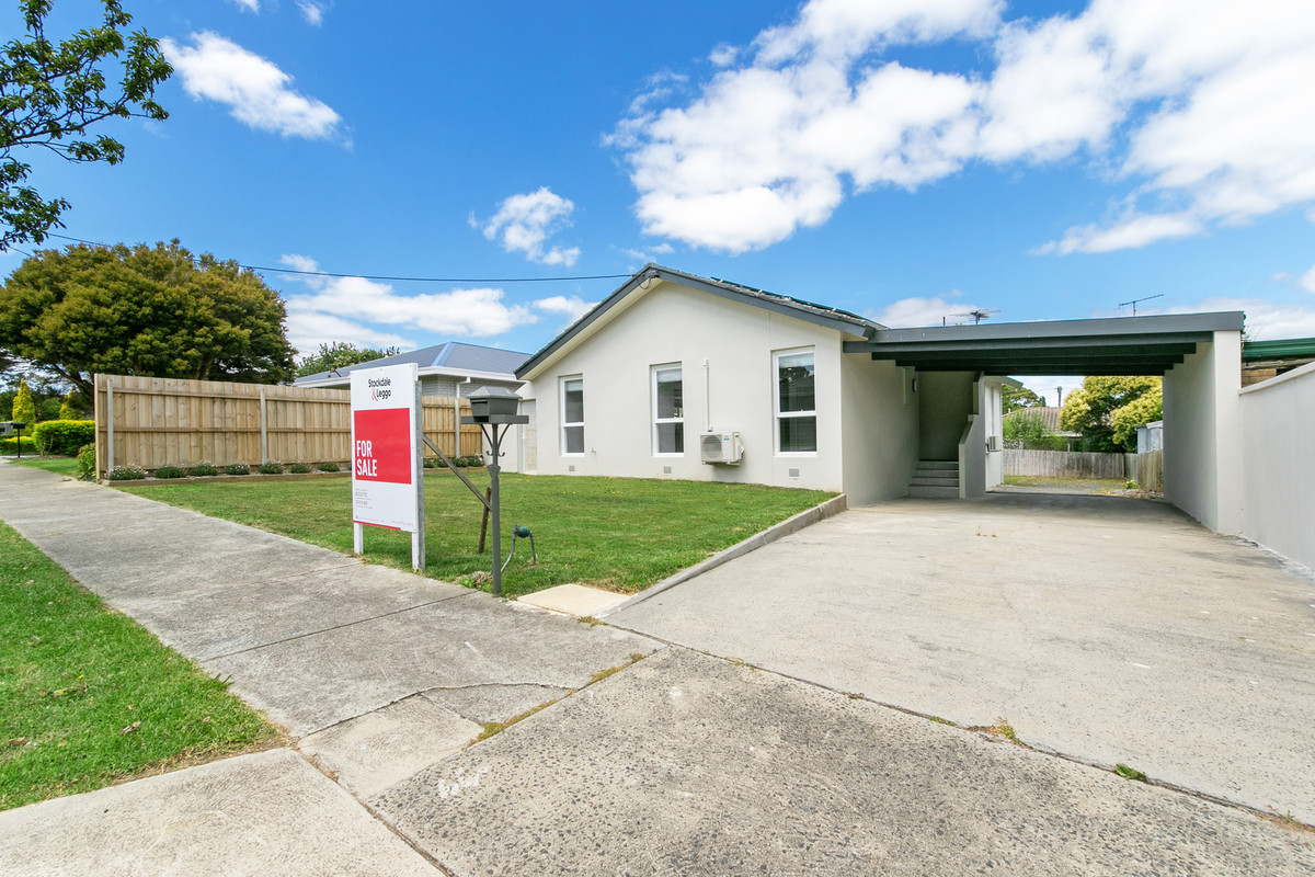 17 Heather Grove, Traralgon VIC 3844 Stockdale & Leggo