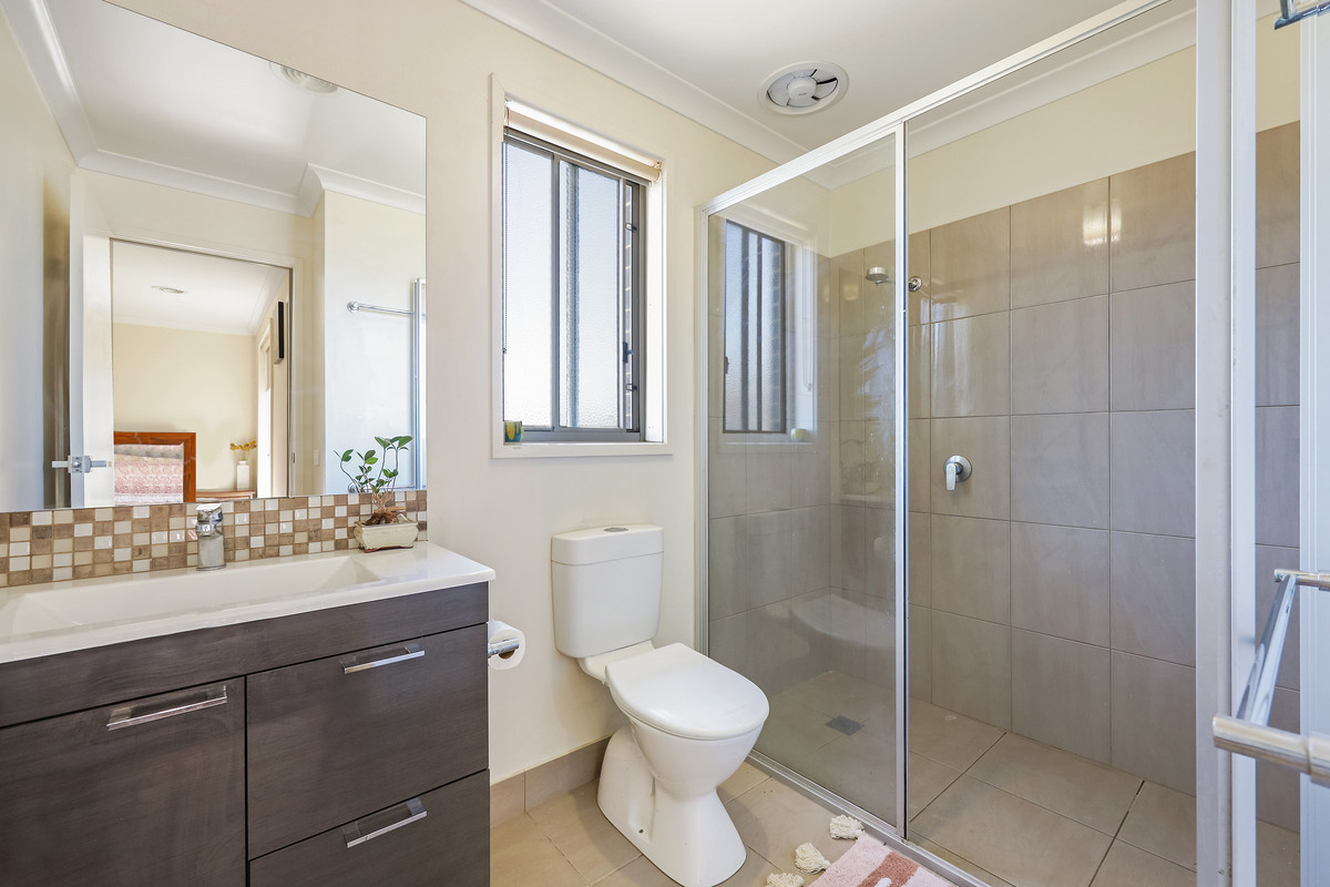 34 Armytage Avenue, Warrnambool VIC 3280, Dennington - Thumbnail 8