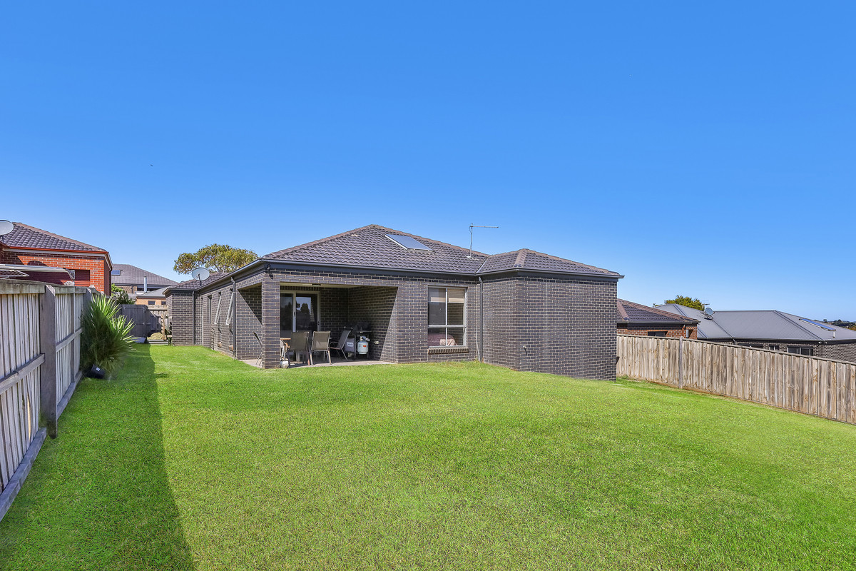 34 Armytage Avenue, Warrnambool VIC 3280, Dennington - Thumbnail 4