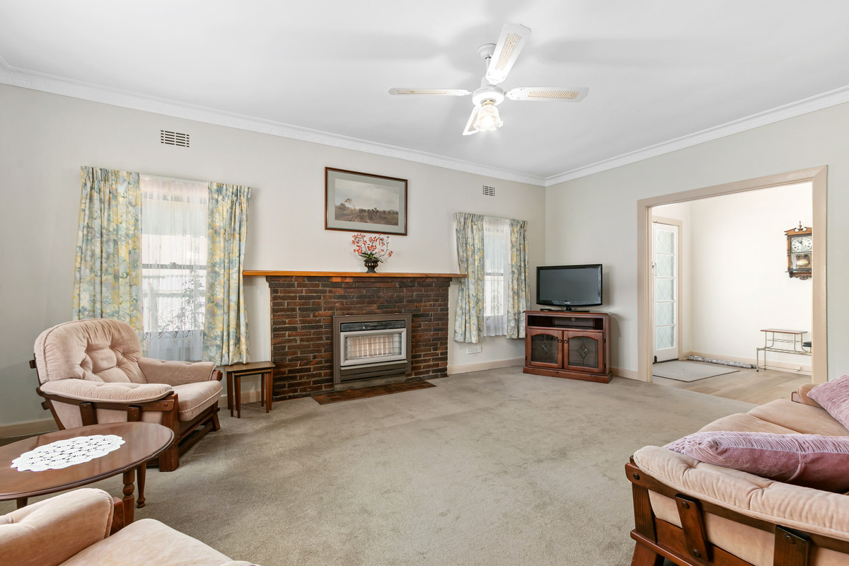 51 Latrobe Road, Morwell VIC 3840, Morwell - Thumbnail 5