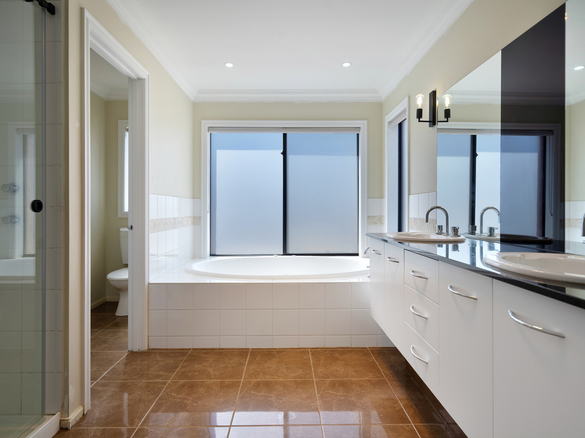 3 Bruce Court, Bacchus Marsh VIC 3340, Bacchus Marsh - Thumbnail 4