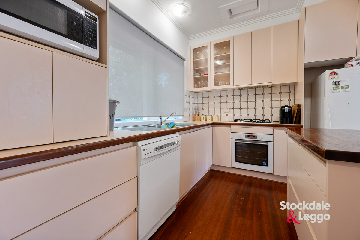 16 Tower Street, INVERLOCH VIC 3996, Inverloch - Thumbnail 4