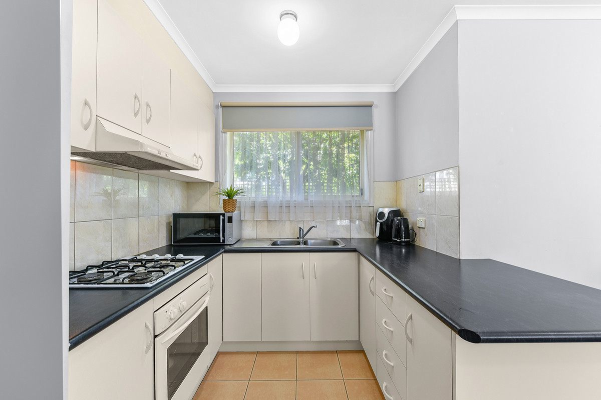 2 / 70 Robjant Street, Hampton Park VIC 3976, Hampton Park - Thumbnail 3
