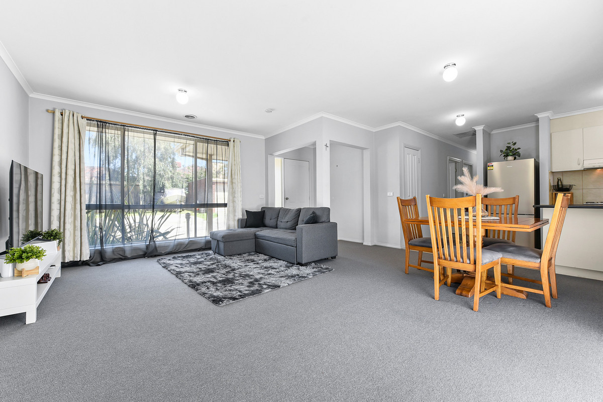 2 / 70 Robjant Street, Hampton Park VIC 3976, Hampton Park - Thumbnail 5