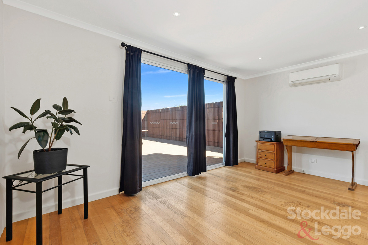 70 Tarana Avenue, Glenroy VIC 3046, Glenroy - Thumbnail 6