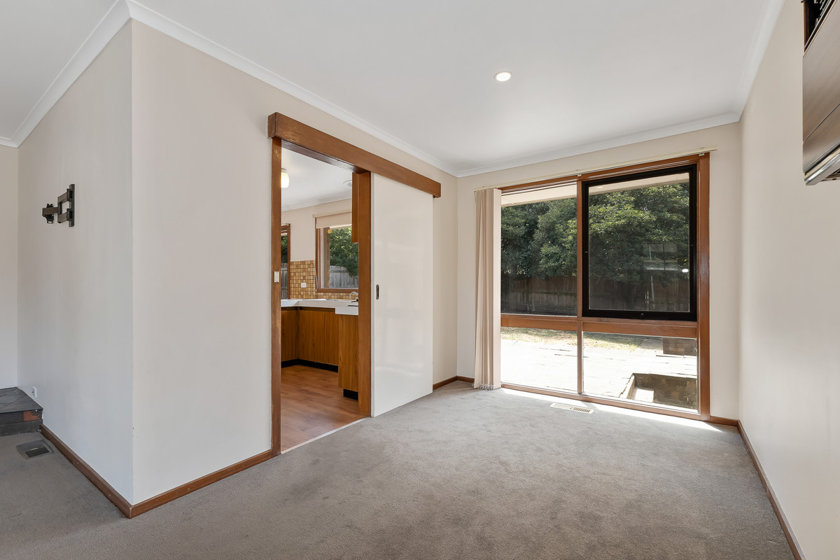24 Helsal Drive, WANTIRNA SOUTH VIC 3152, Wantirna South - Thumbnail 6
